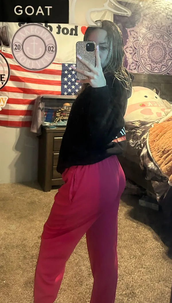 pink sweat pants Size M - Image 2