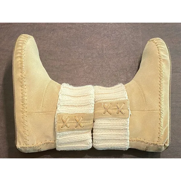 L.L.Bean‎ Shearling Slipper Boots Women’s 6 M Tan Suede Knit Cuff Moccasin Cabin - Image 4