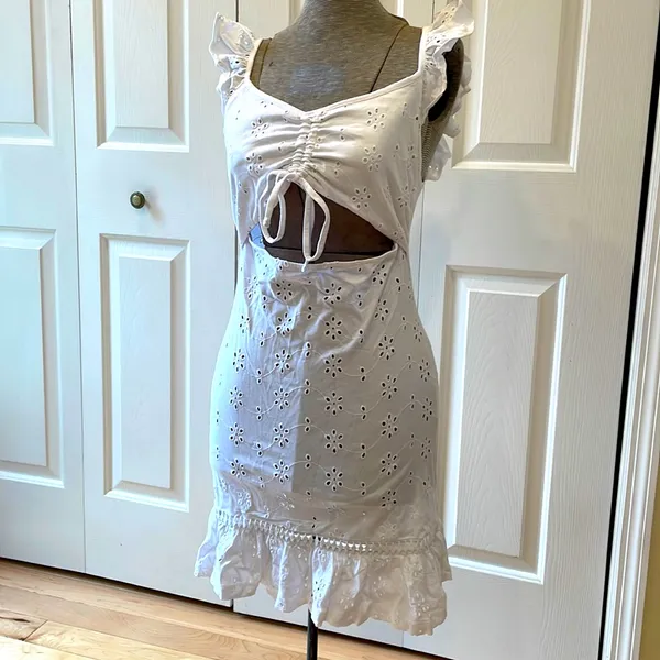 ASOS white cap sleeve eyelit design open midriff mini dress - Image 3