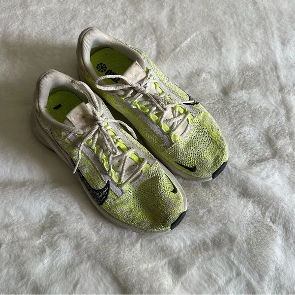 Nike Women's SuperRep Go 3 Flyknit Sneakers Neon Yellow White Size 7 - Image 2