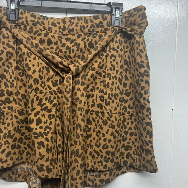 A New Day Cheetah Print Women's High Waisted Shorts w/ Tie Size XXL Pockets - Image 4
