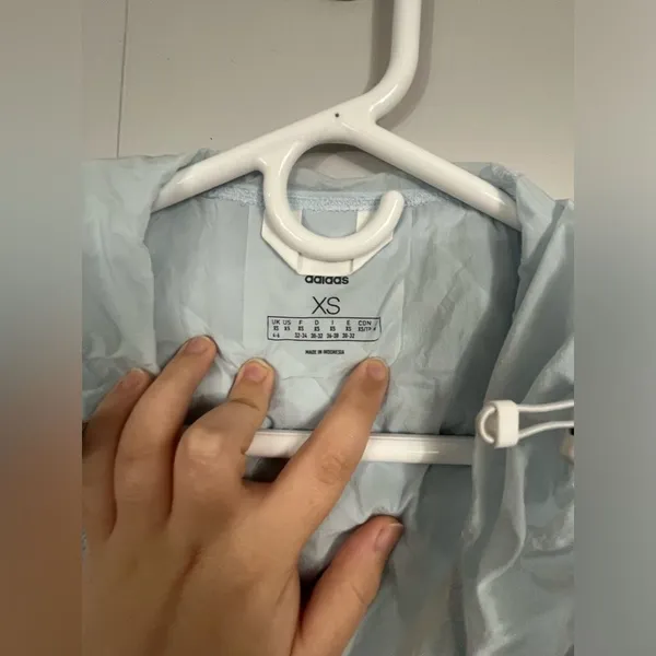 Adidas Woman’s Cropped Wind.rdy Sheer Packable Windbreaker Lite Blue Size XS - Image 7