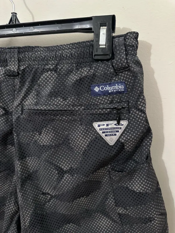 Columbia Black Camouflage Athletic Shorts - Image 4