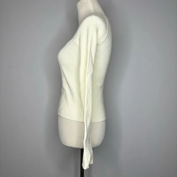 5/$25💜 SHEIN- White Ribbed MOD Sweetheart Neck Crop Tube Long Sleeves Sweater - Image 3