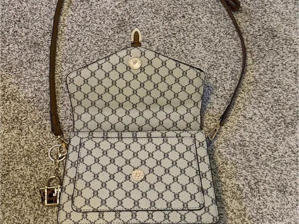 Source Unknown Beige Brown Monogram Shoulder Bag with Gold Buckle with a matching wallet. - Image 14