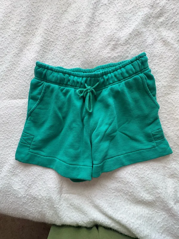 Universal Threads Green Sweat Set - Image 3