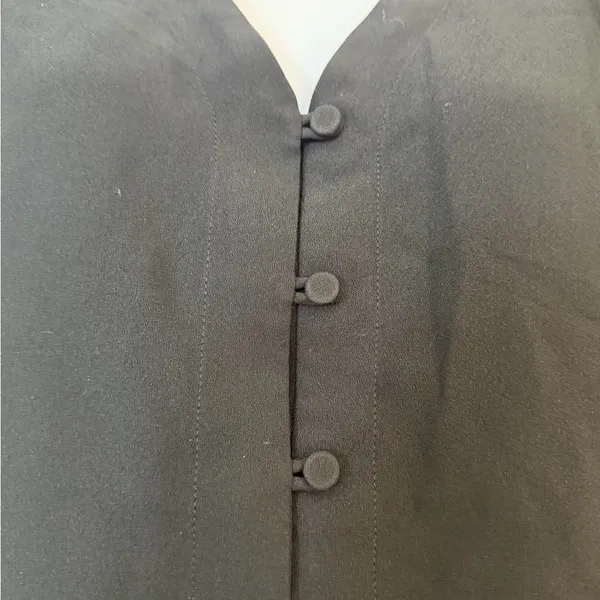 Ann Taylor Black Button Front Blouse Size S – V-Neck Short Sleeve Top - Image 2