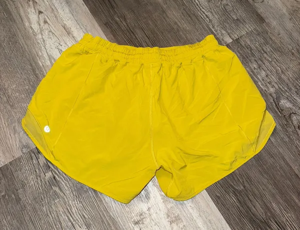 Lululemon Hotty Hot Shorts 4” - Image 2