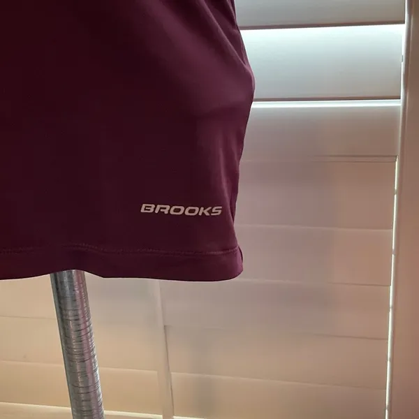 Brooks Women's Maroon and Red Short Sleeve Tee - Image 2