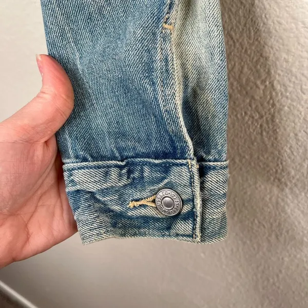 Levis Womens Blue Denim Fall Trucker Jean Jacket Medium pc9-70270-0073 Masc - Image 5