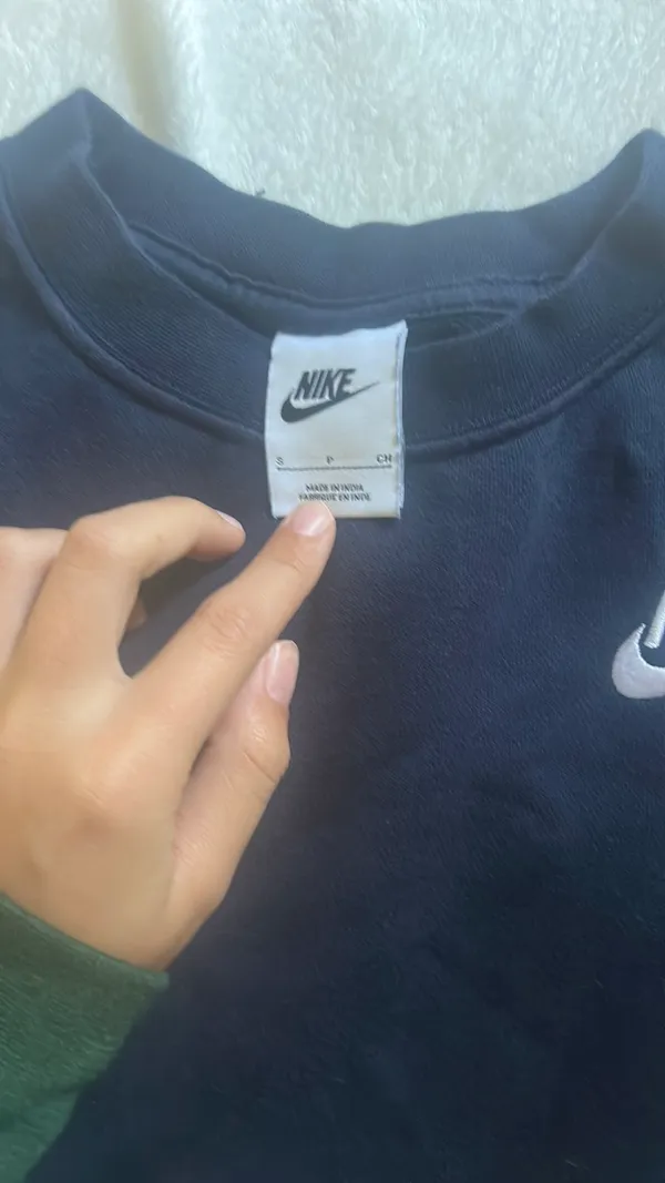 Nike Crewneck Sweatshirt - Image 3