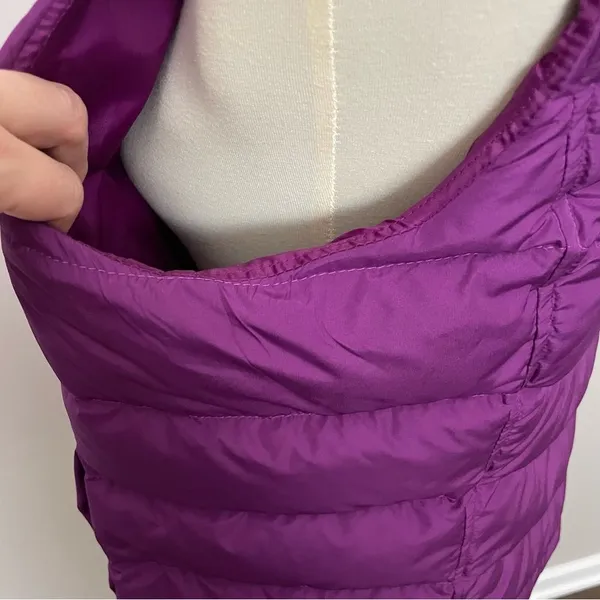 Lands End Vest Puffer Down Feathers Quilted Lightweight Pockets Full Zip Purple - Image 3