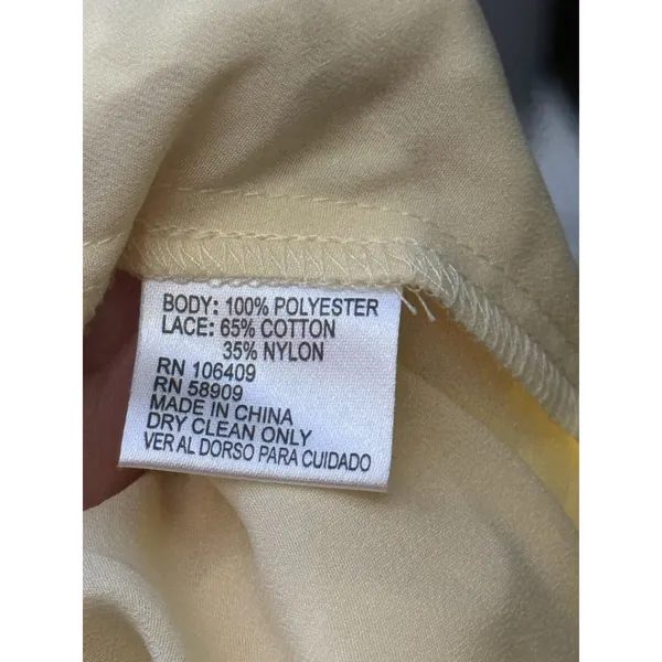 Antonio Melani Pale Yellow Blouse Women’s size Medium Lace Accent Cap Sleeve - Image 3