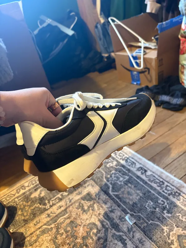 Steve Madden Sneakers - Image 3