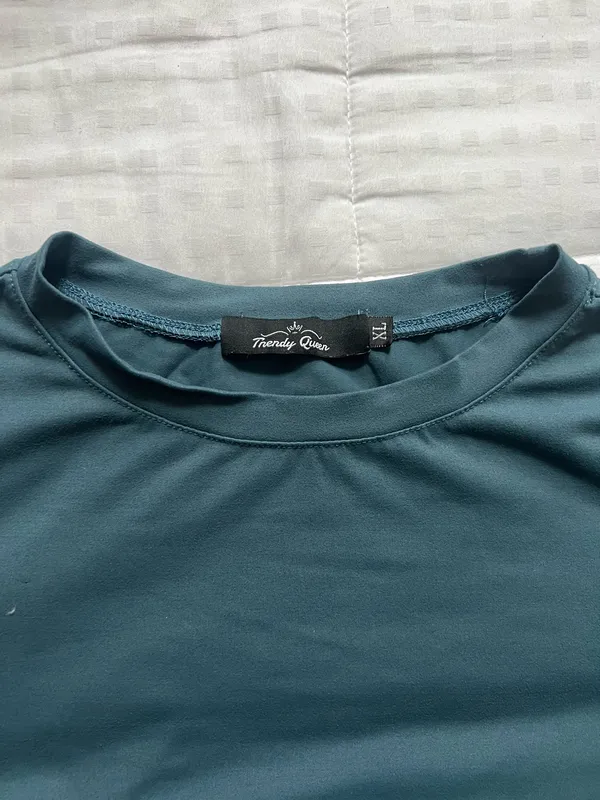 Blue cropped Long Sleeve Size XL - Image 3