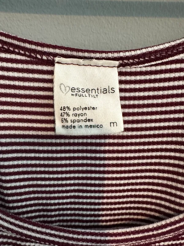 Cropped Tanktop Size M - Image 2