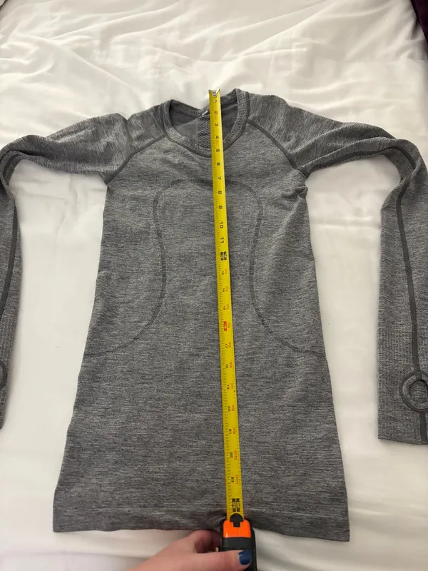 Lululemon Swiftly Tech Long Sleeve Crew *Sparkle - Image 4