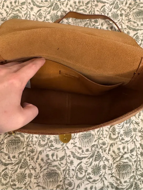 Madewell Tan Leather Crossbody with Gold-Tone Clasp - Image 3