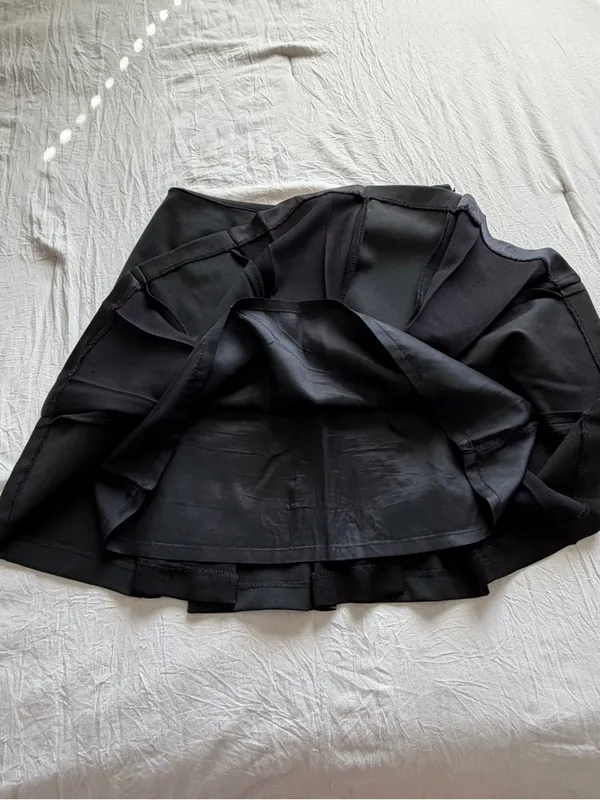 Tempo Paris‎ Black Pleated Mini Skirt Size 8 Petite - Image 7