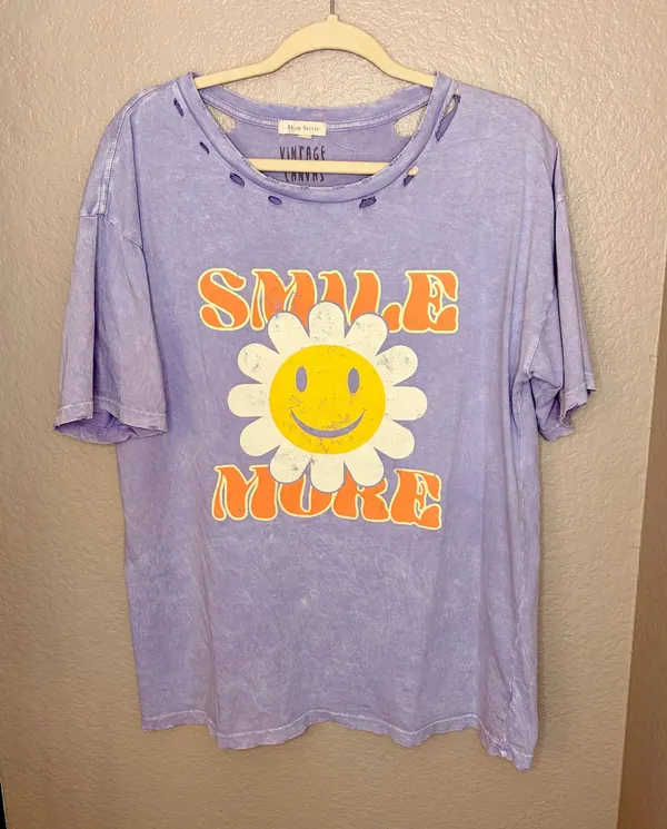 Vintage-inspired “Smile More” graphic tee 💜🌼 - Image 2