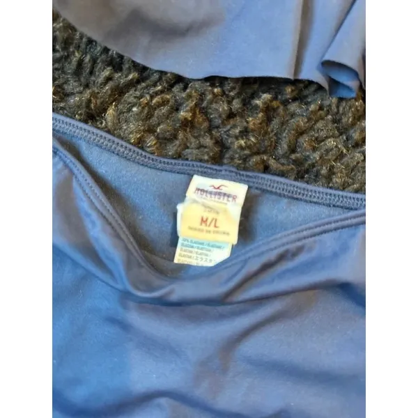 Hollister two-piece navy swimsuit - Image 3