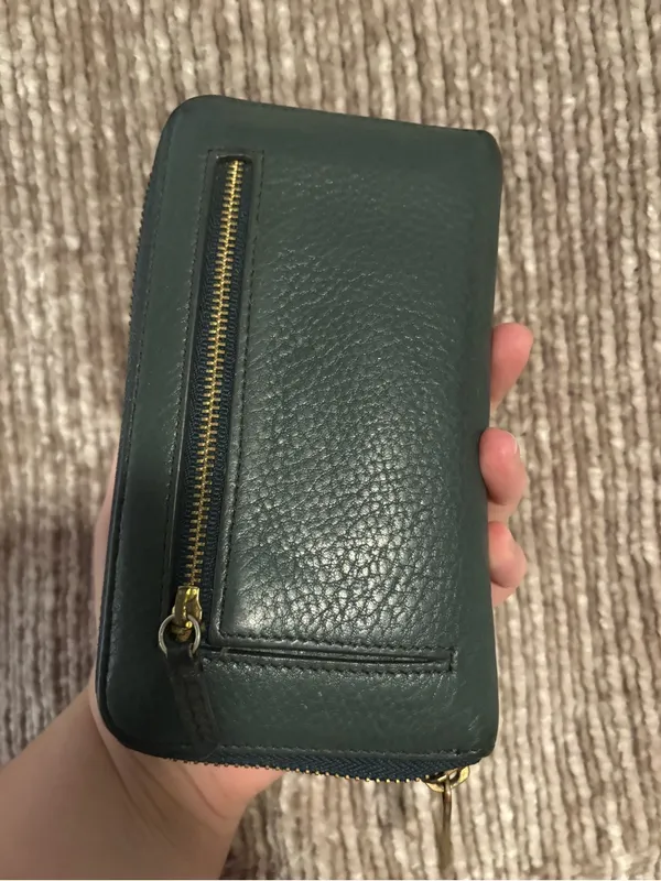 Fossil Pebbled Leather Zip Wallet in Forest Green with Gold Hardware - Image 3