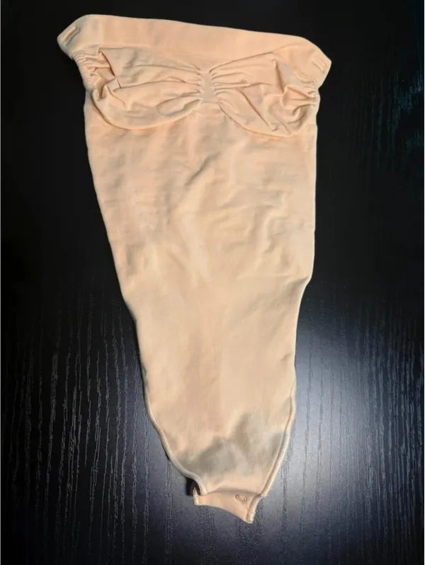SKIMS Seamless Sculpt Thong Bodysuit Nude Small NEW - Image 4