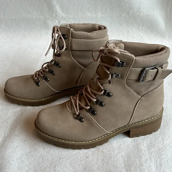 NWOT Universal Thread Combat Hiker Boots tan size 8 - Image 3