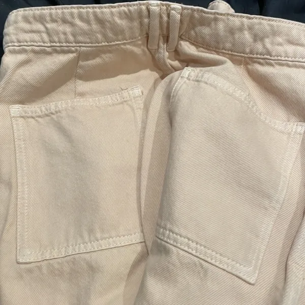 ZARA NWOT creamy beige High Rise cargo jeans pants large pockets small s - Image 2