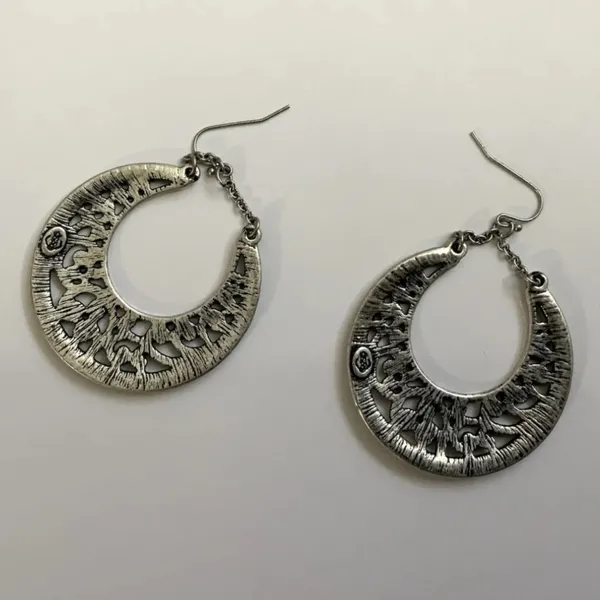 Large Dangling Silver - Image 3