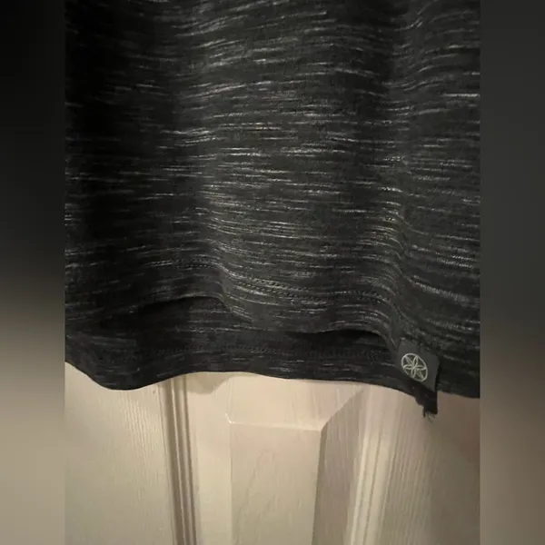 Gaiam Sleeveless Yoga Hoodie- Color- Asphalt Heather Size XS - Image 5