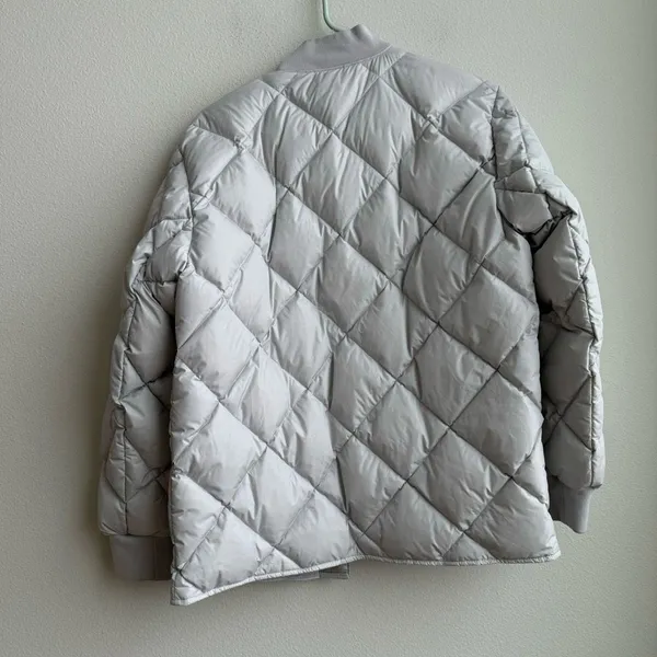 NWT Aritzia TNA Archive Quilted Premium Goose Down Gray Chrome Coat Size XS - Image 8