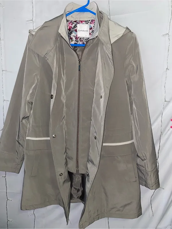 Coldwater Creek Olive Green Hooded Trench Coat with Contrast Trim - Image 3