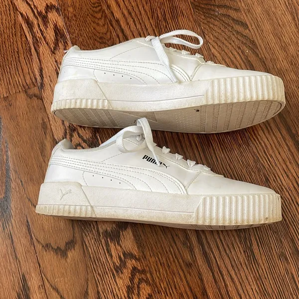 Women’s Puma soft fit sneakers - Image 2