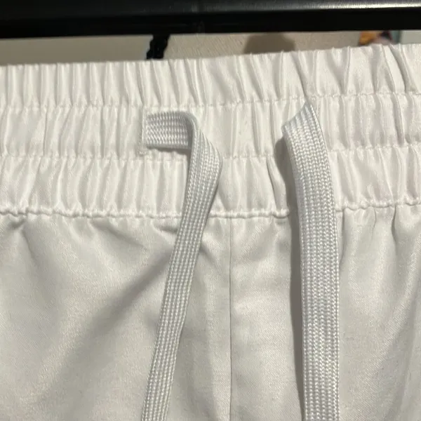 O’NEILL white lace elastic waist tie swimsuit short EUC - Image 4