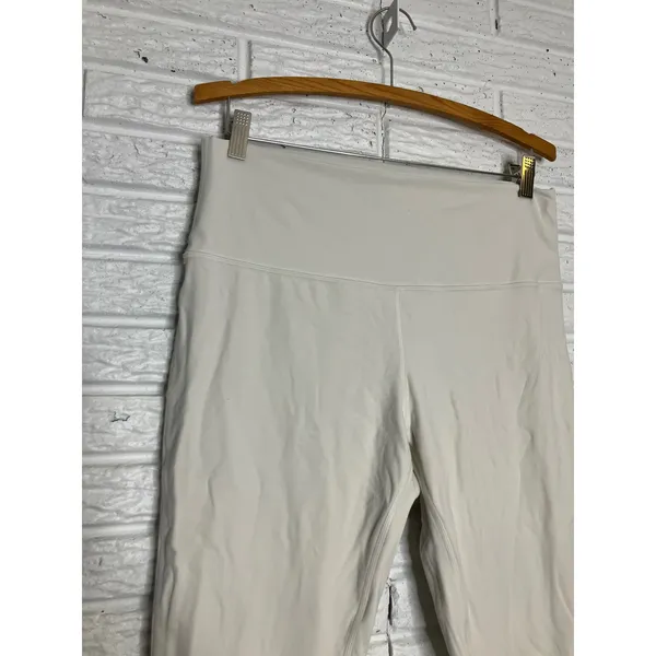 Lululemon Align high rise cropped leggings in bone women's size 14 trendy active - Image 2