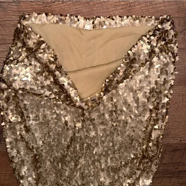 Sparkle & Fade Gold Sequin Strapless Party Dress - Image 10