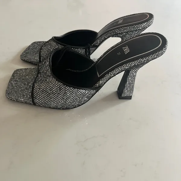 Zara Silver Sparkly Peep Toe Heeled Mules Glitter Shoes EU 37 NWT - Image 3