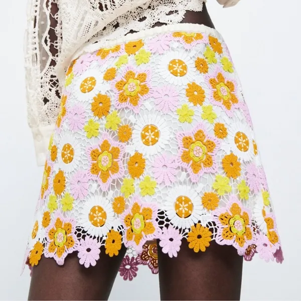 Zara Floral Crochet Mini Skirt Xs - Image 3