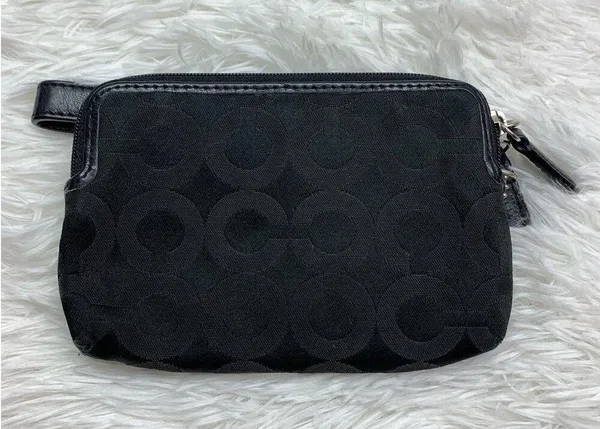COACH y2k Black Wristlet with Card Slot - Image 2