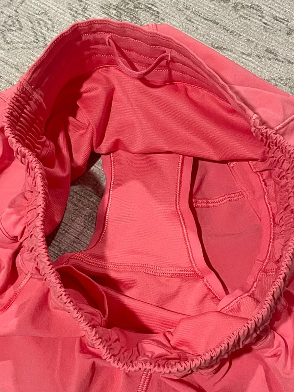 Lululemon Shorts Hotty Hot - Image 4