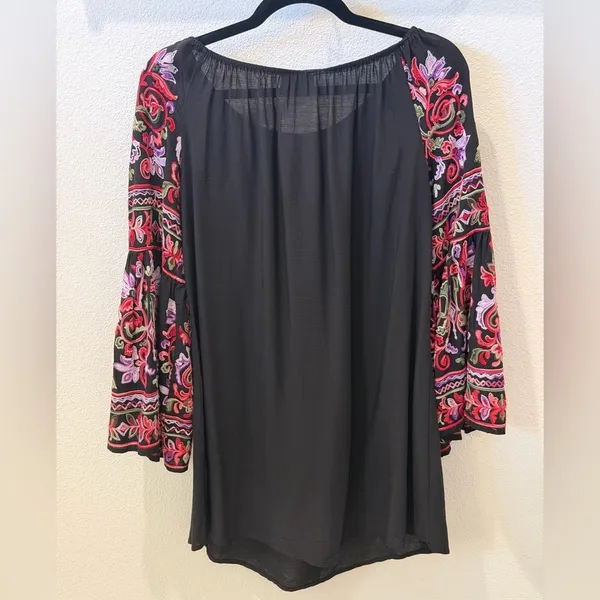 Oso Boho Folk Core Embroidered Bell Sleeve Black Shift Dress M - Image 6