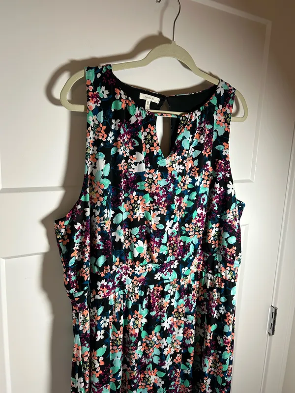 2X Plus size mid-length dress - Image 5