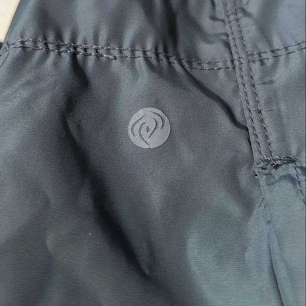 Women's Green Ski & Snow Jacket Gray Size M - Image 2