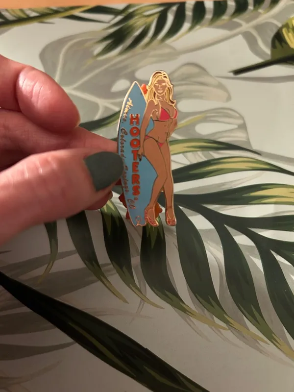 Hooters 🦉Girl Worn Aimee In Bikini with Surfboard 🏄 Pin from Colorado Springs CO - Image 2