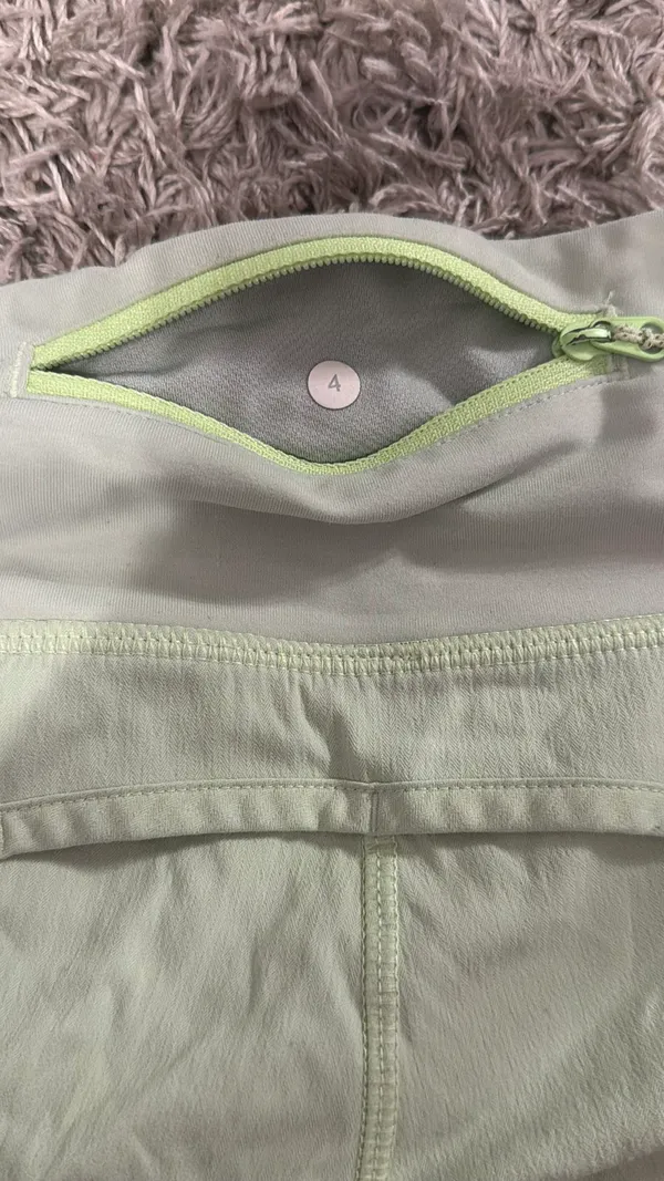 Lululemon Speed Up Shorts 4" - Image 3