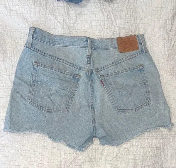 Levi’s 501 Shorts - Image 2