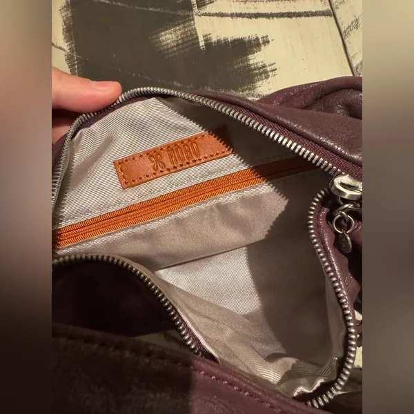 Hobo Leather Shoulder Bag Purple - Image 2
