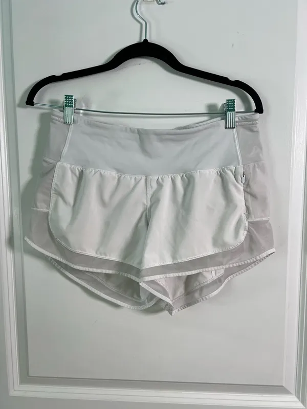 Lululemon Mind Over Miles Short White Size 6 Preppy Coastal Low Rise Workout - Image 5