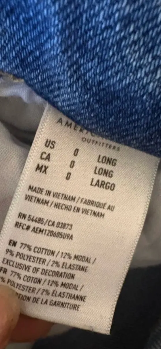 American Eagle Jeans - Image 4
